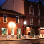 Logis Restaurant De La Dore Hotel Vertolaye