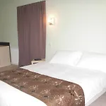 Logis Restaurant De La Dore Hotel