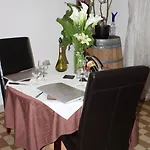 Hotel Logis Restaurant De La Dore Vertolaye