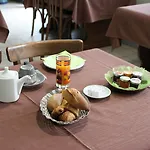 Hotel Logis Restaurant De La Dore