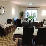 Logis Restaurant De La Dore Hotel