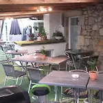 Logis Restaurant De La Dore Hotel