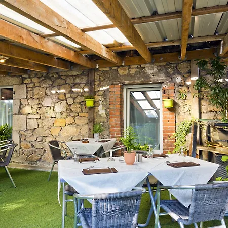 Hotel Logis Restaurant De La Dore Vertolaye