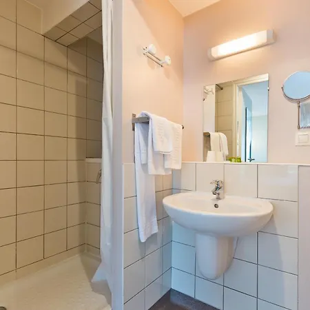 Logis Restaurant De La Dore 3*