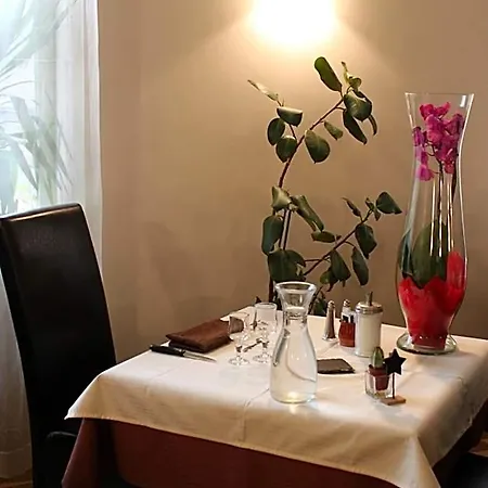 Logis Restaurant De La Dore Szálloda Vertolaye