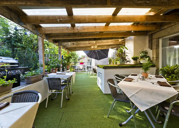 Logis Restaurant De La Dore Vertolaye