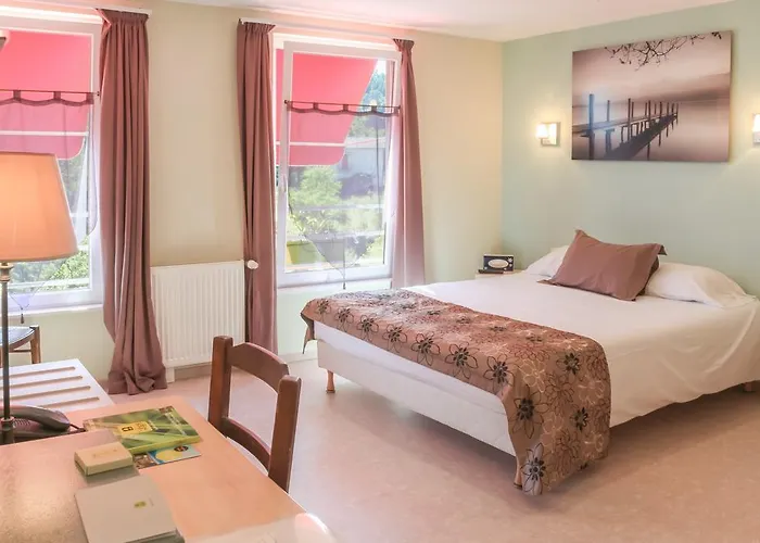 Hotel Logis Restaurant De La Dore Vertolaye