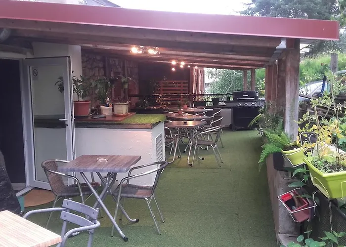 Hotel Logis Restaurant De La Dore 3*