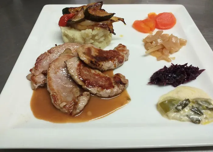 Hotel Logis Restaurant De La Dore Vertolaye